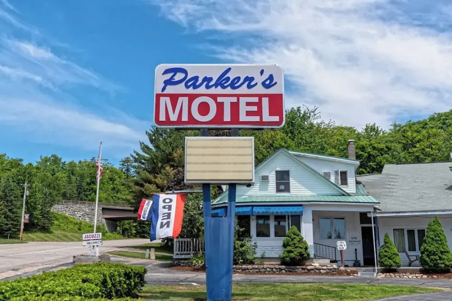 Parkers Motel
