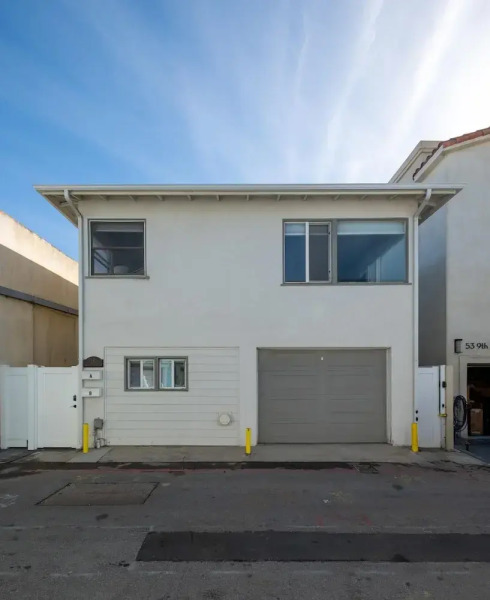 Beachside Apt With Laundry Steps to the Shore