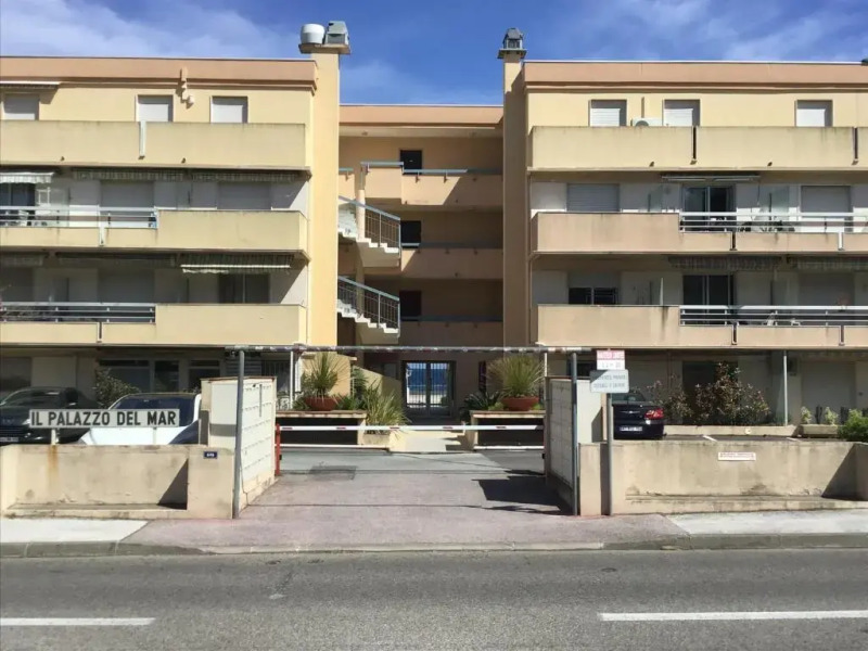 Studio 207-Les pieds dans l’eau à 30m de la plage