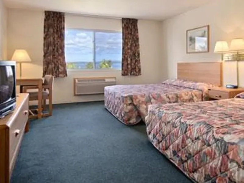 Super 8 Motel - Petoskey