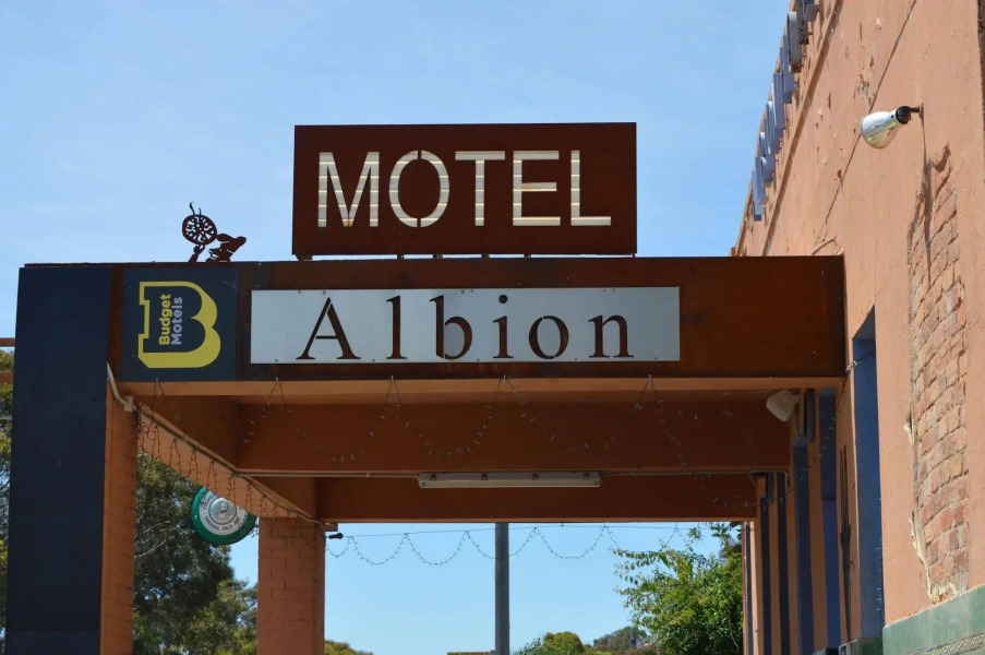 Albion Motel Hotel