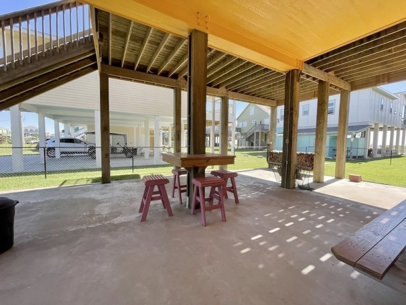 Ocean's Edge 4 Bedroom Home by RedAwning