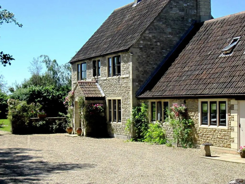 Great Ashley Farm B&B and Shepherds Huts
