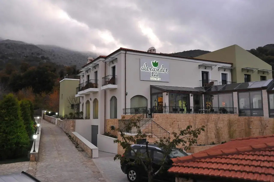 Alexander Mountain Resort