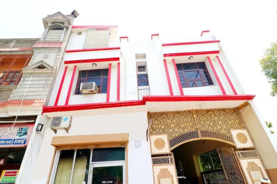 Hotel Shahi Mahal by OYO Rooms