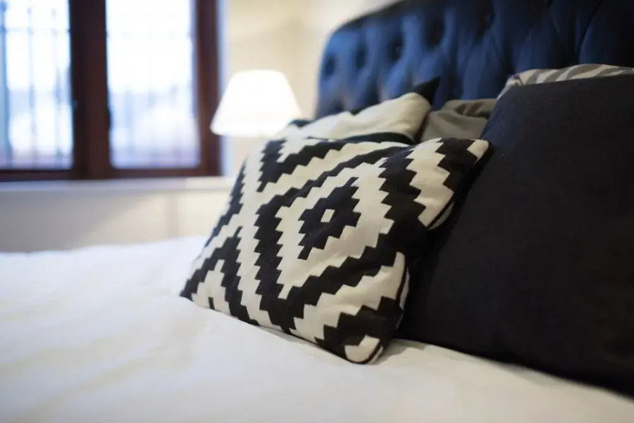 The old seamans mission