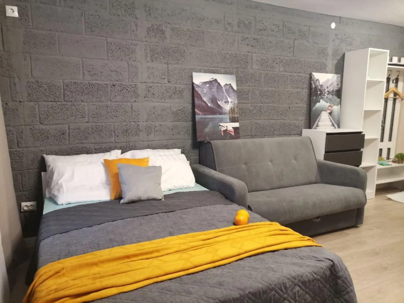 Апартаменты на улице Мельникайте 83