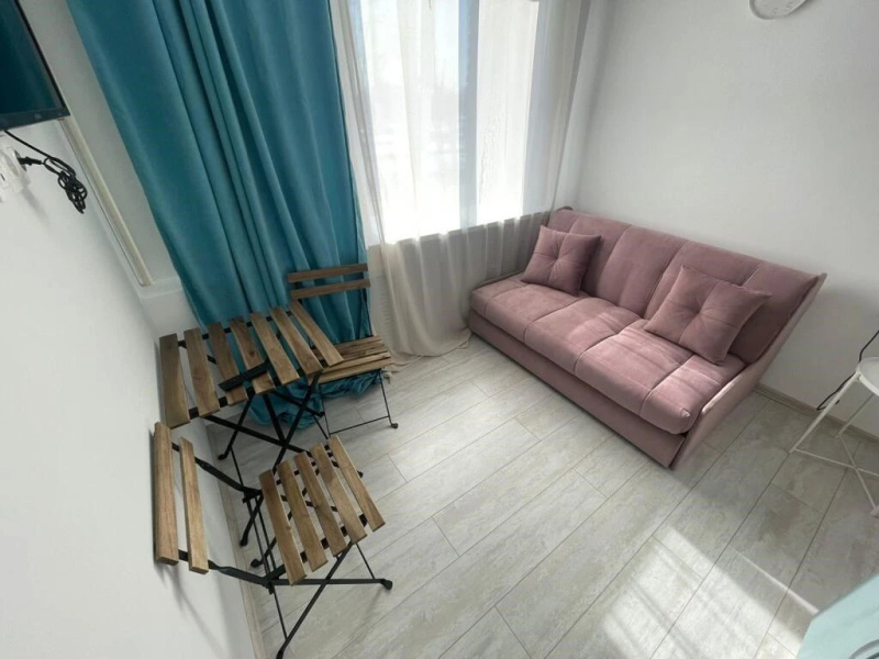 Moment House on Stroitelny passage