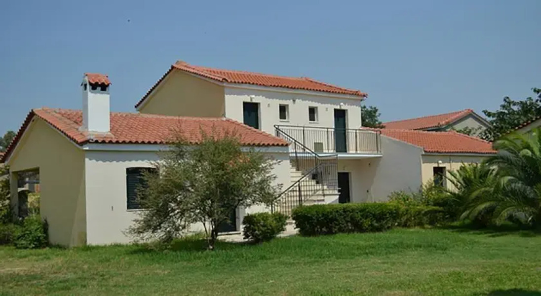 Paleros Garden Village Resort