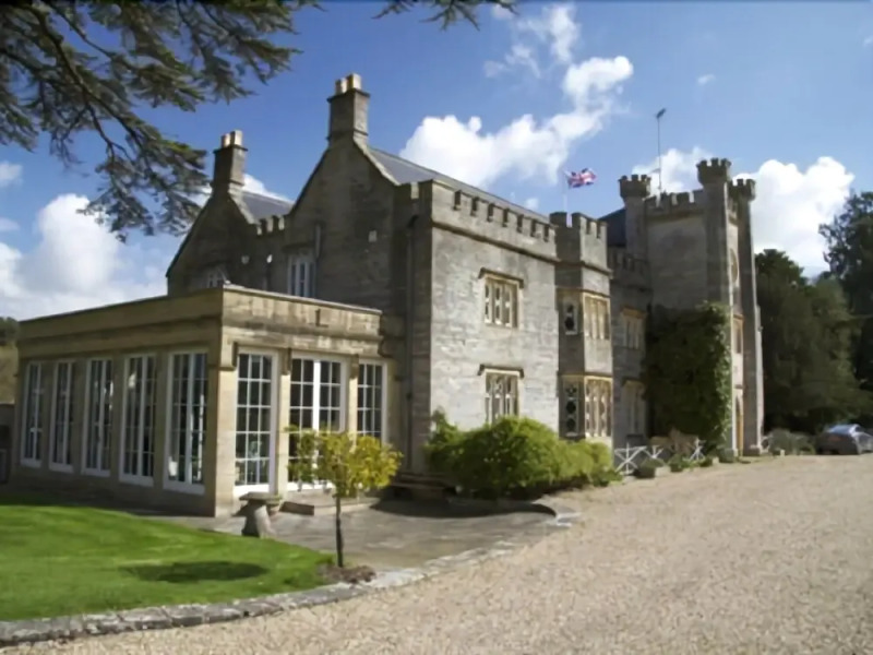 Somerton Court Country House