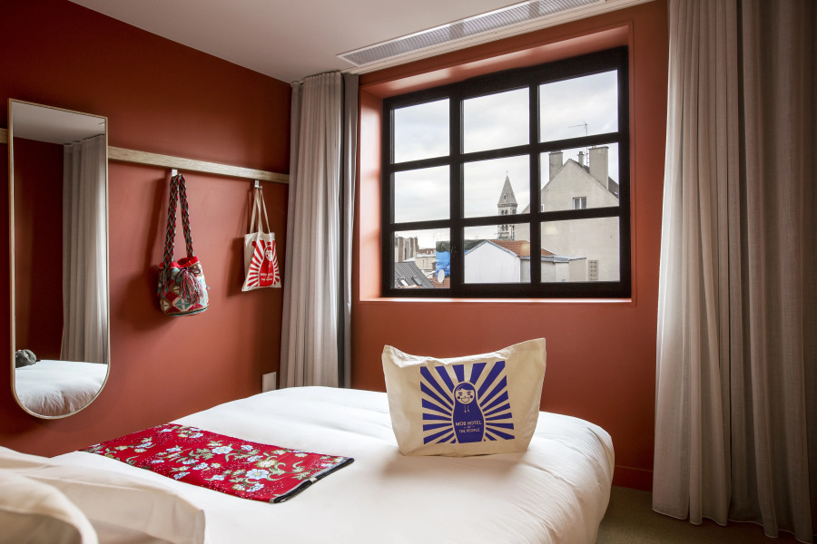 Mob Hotel Paris les Puces