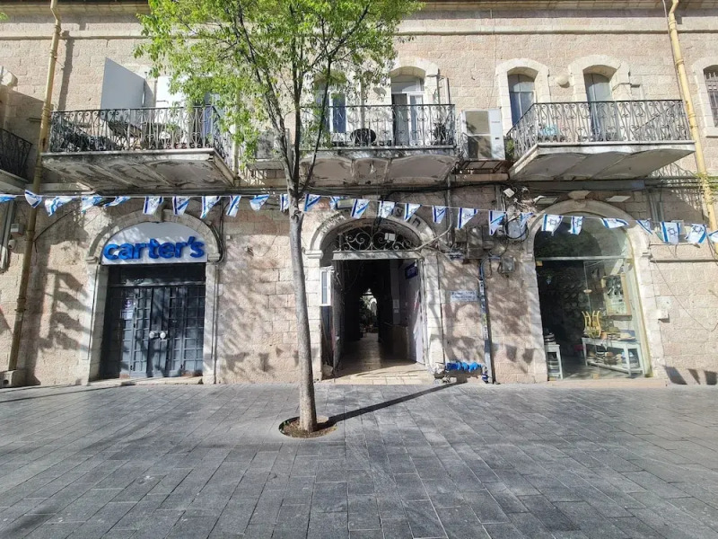 Capsule & Dormitory Space-X