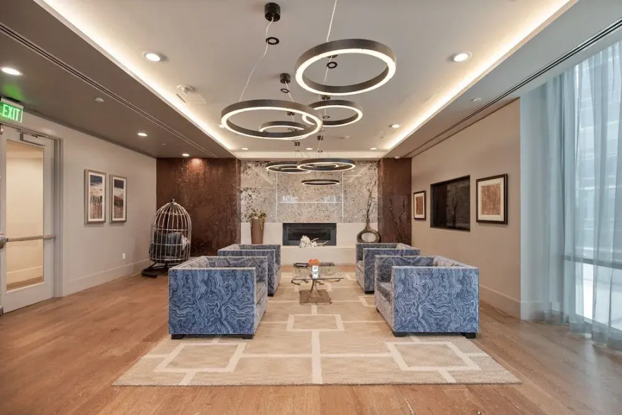 The Luxe Suites at University City