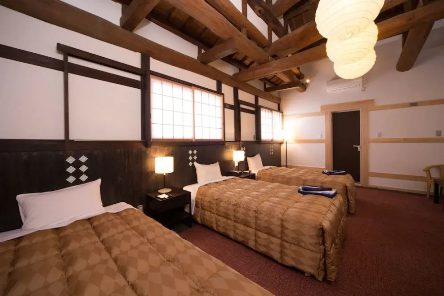 Yakageya Inn & Suites