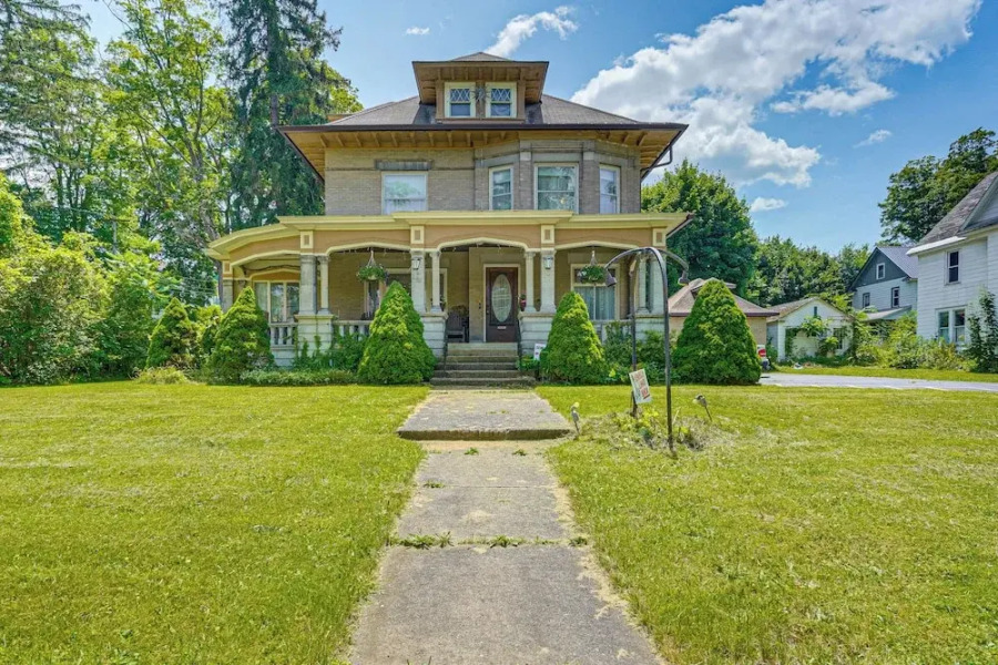 Spacious Home 2 Mi to Seneca Allegany Casino!