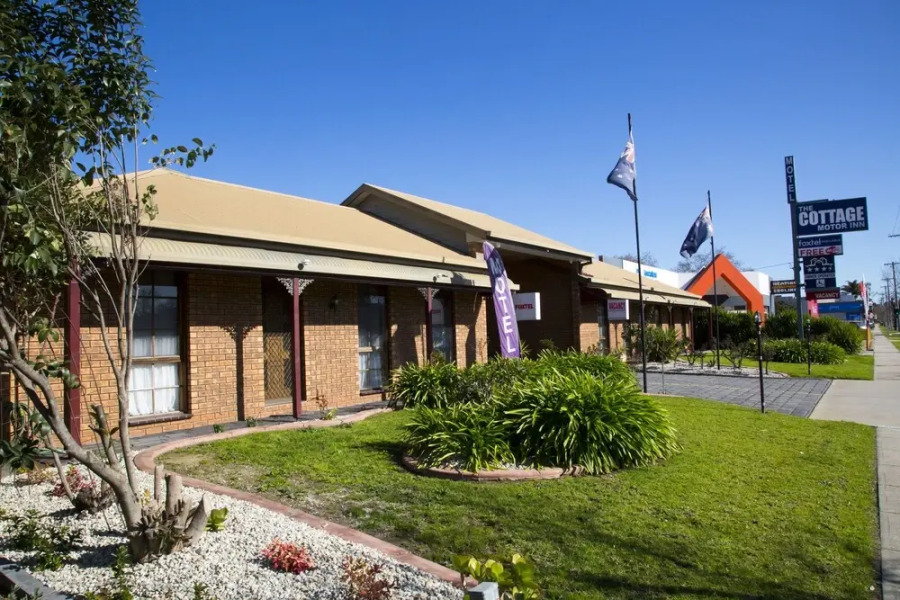 The Cottage Motor Inn Albury CBD