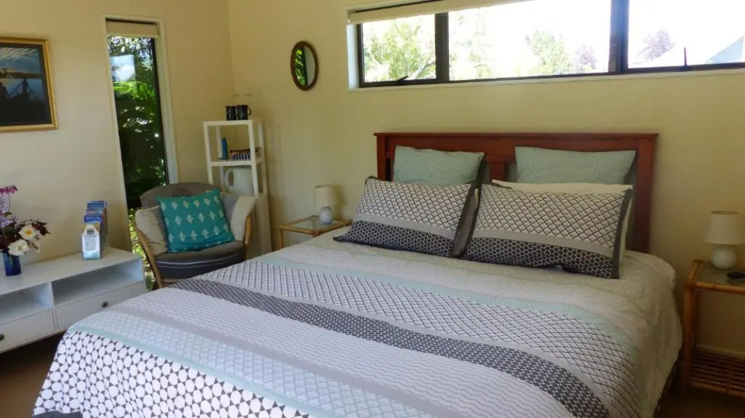 Ashcroft Gardens Bed  Breakfast