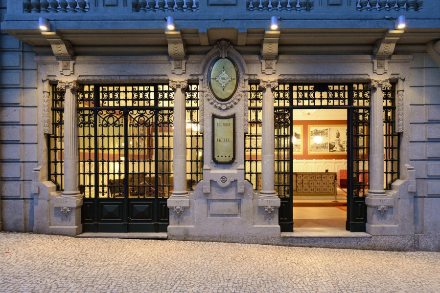 EMAJ Guimarães Boutique Hotel