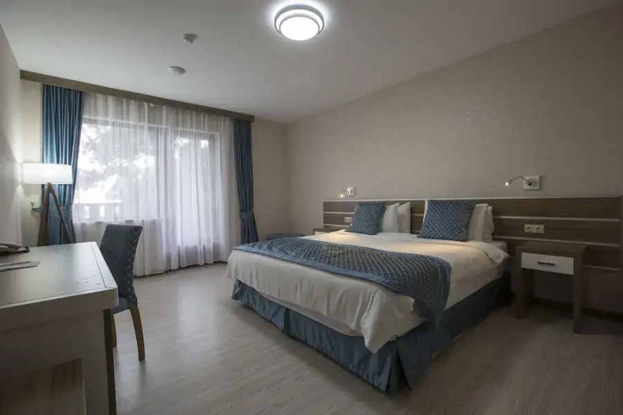 Campus Alba at Hotel Castello Mare