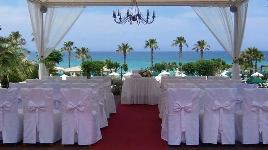Sunrise Beach Hotel