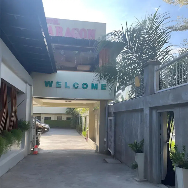 The Paragon Hotel And Restaurant