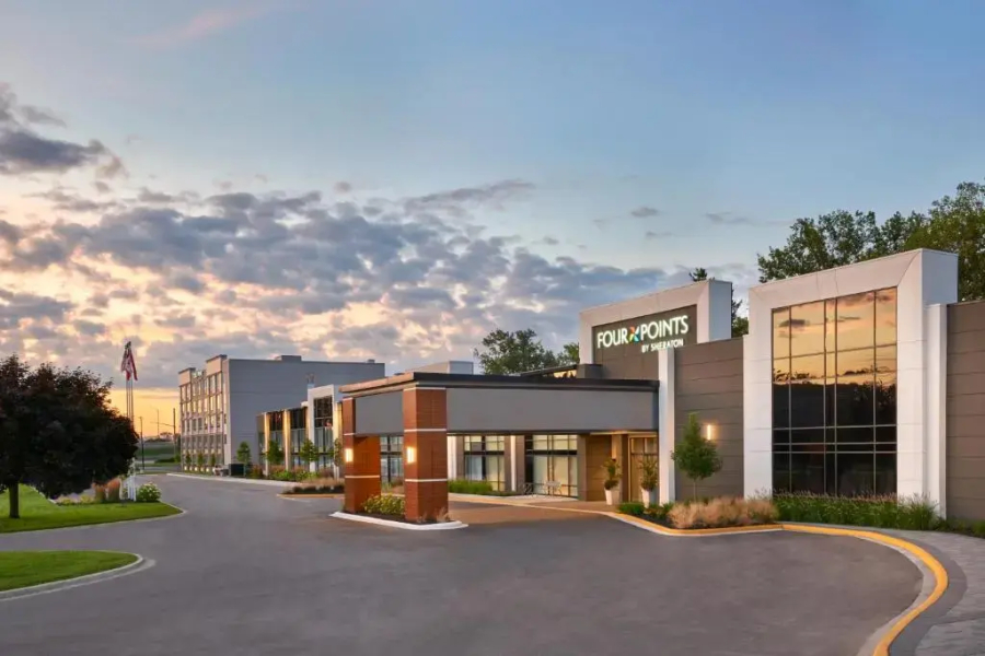 Four Points by Sheraton Point Edward Sarnia