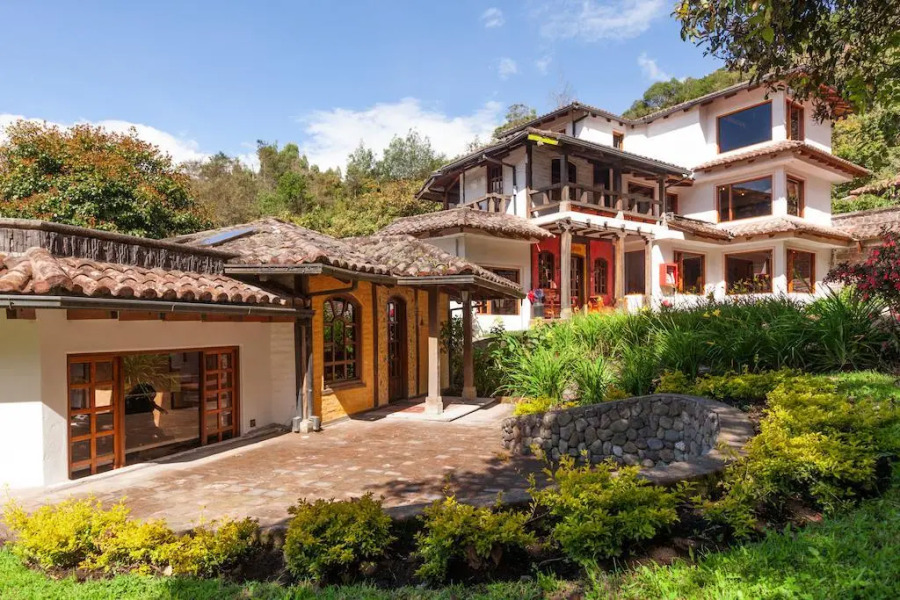 Luna Volcán, Adventure SPA - formerly Luna Runtún