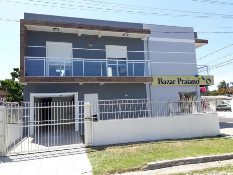 Apto. 03 Quartos à 500m da Praia