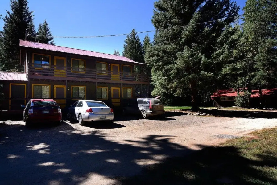 Harmel's Ranch Resort