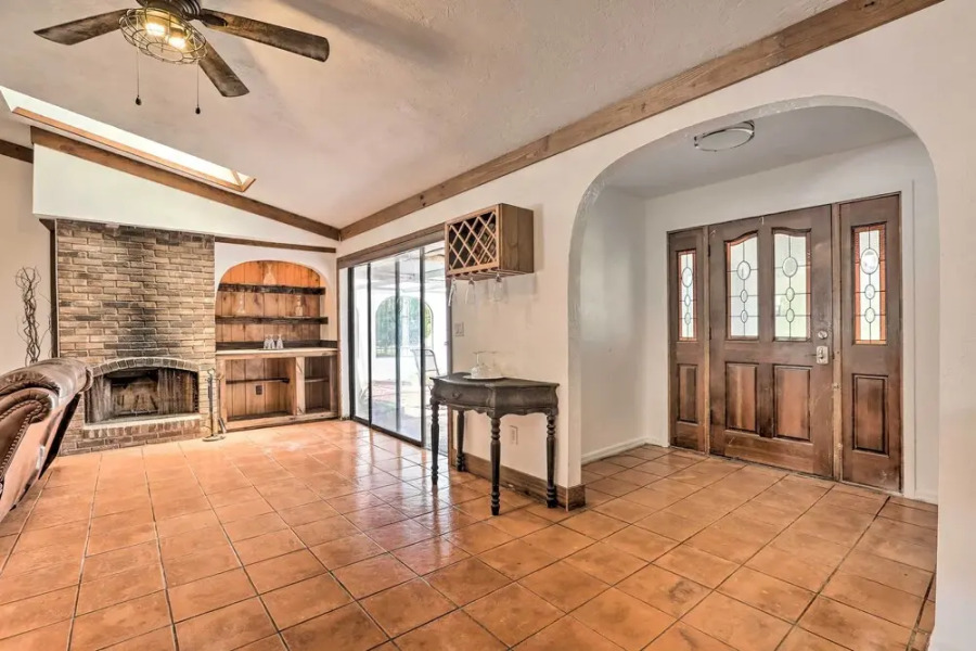 Pet-friendly 'raceway Ranch' w/ Patio & Grill