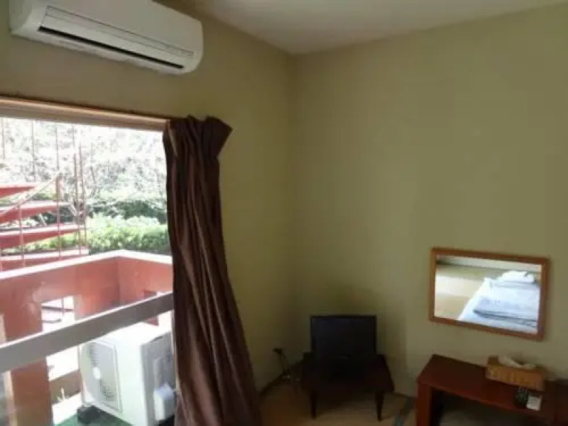 Mandarin Island Hotel