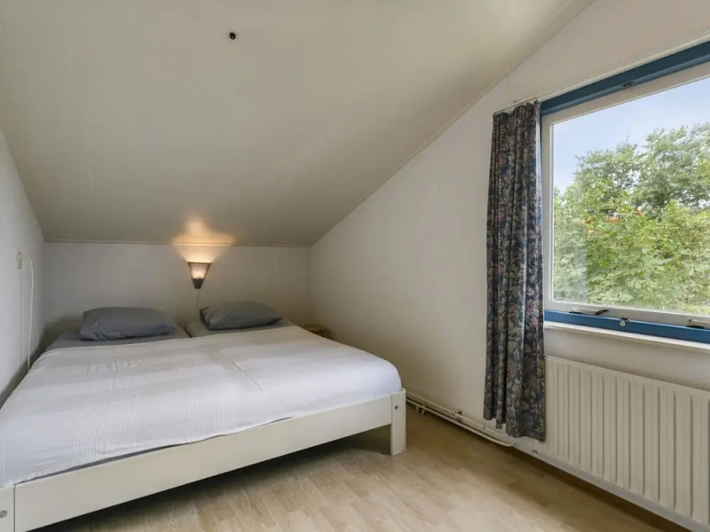 Pleasant Holiday Home in Ouddorp With Garden