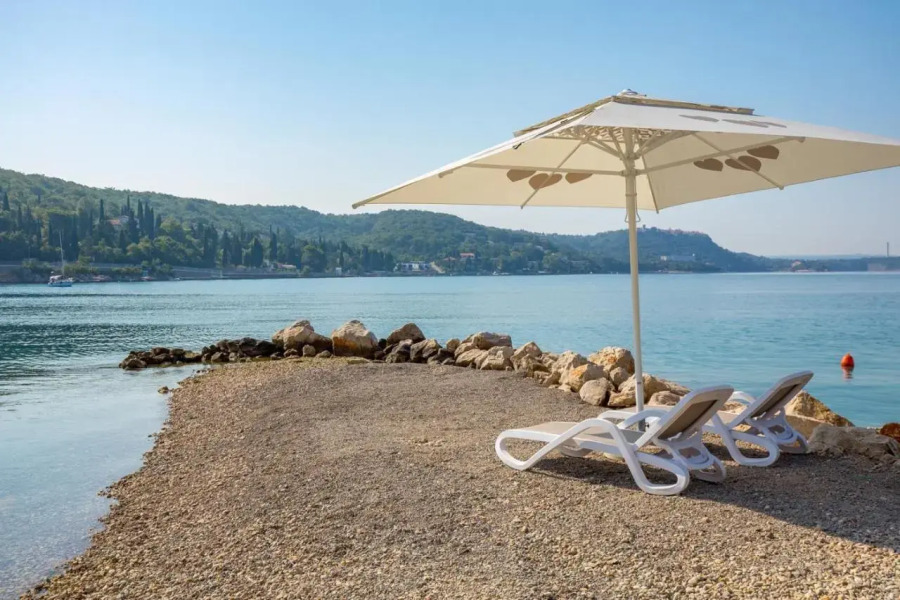 Vila Jadranka Apartments and Rooms