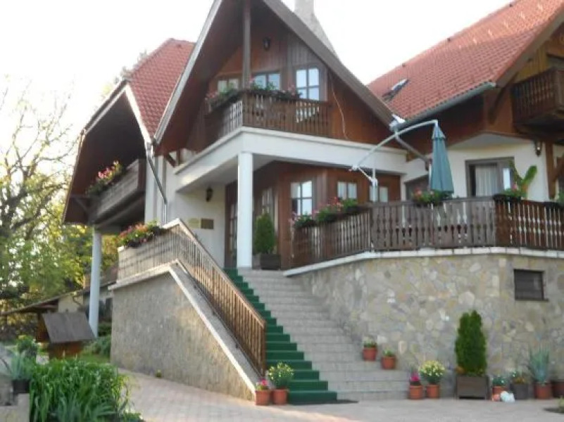 Ágneslaki Ökoturisztikai Centrum és Vadászház