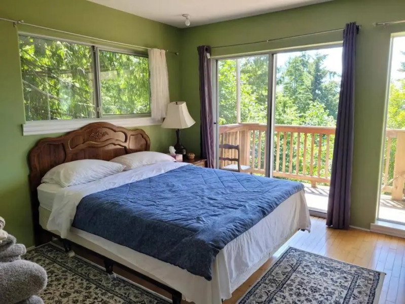 ocean view multi-Level suite with 2 bedrooms