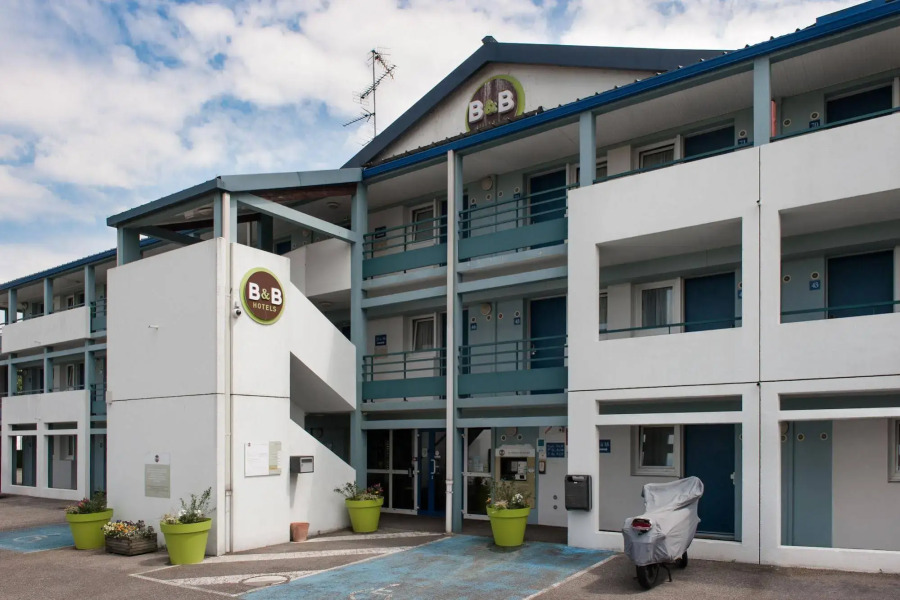 Kyriad Direct Poitiers - Gare du Futuroscope