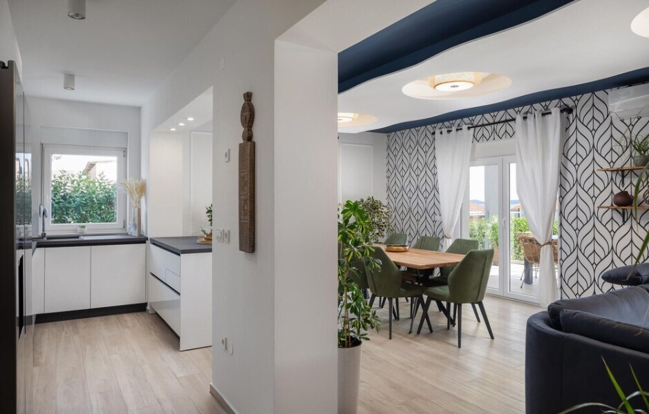 Beautiful Home in Pakostane With 4 Bedrooms, Wifi and Outdoor Swimming Pool