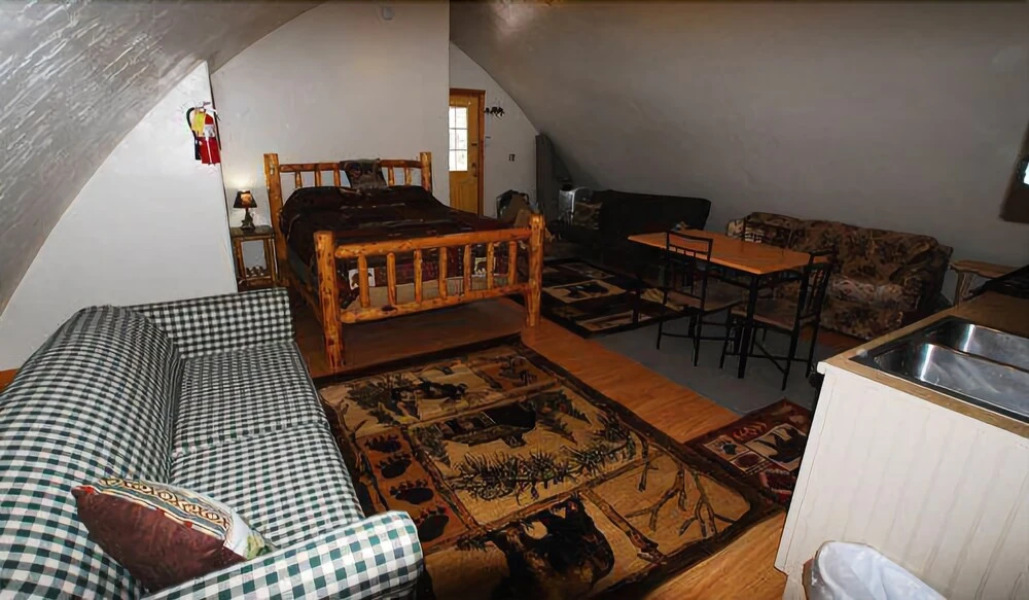 Glacier General Store and Cabins