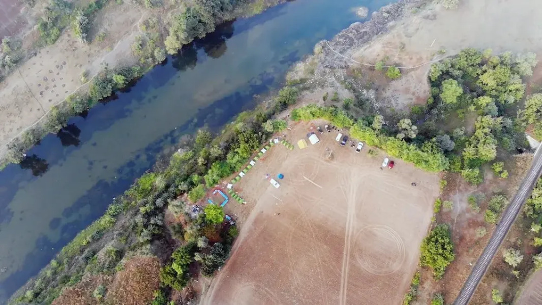 Moustache Kamp Kalakund