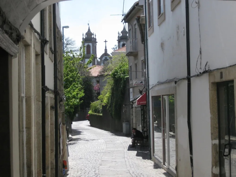 Mansion in Dao Valley by River Beach