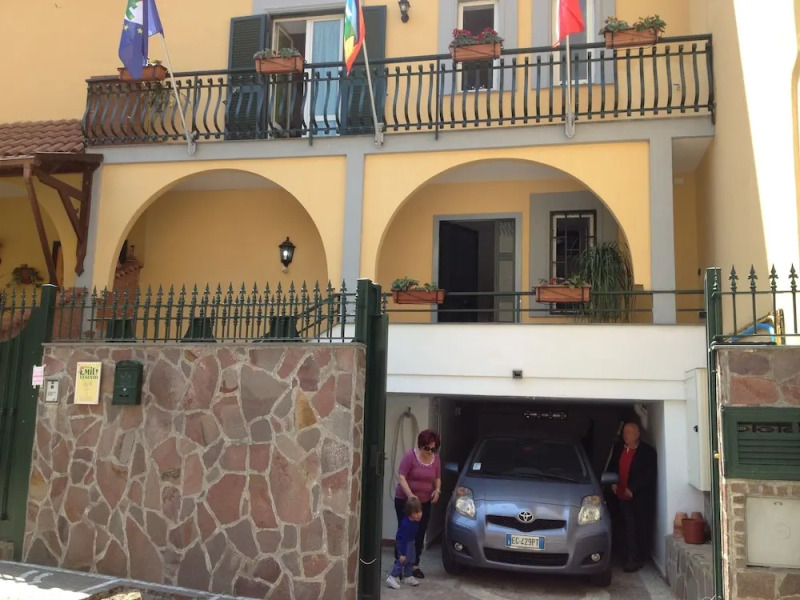 Miss Emily Vesuvio B&B