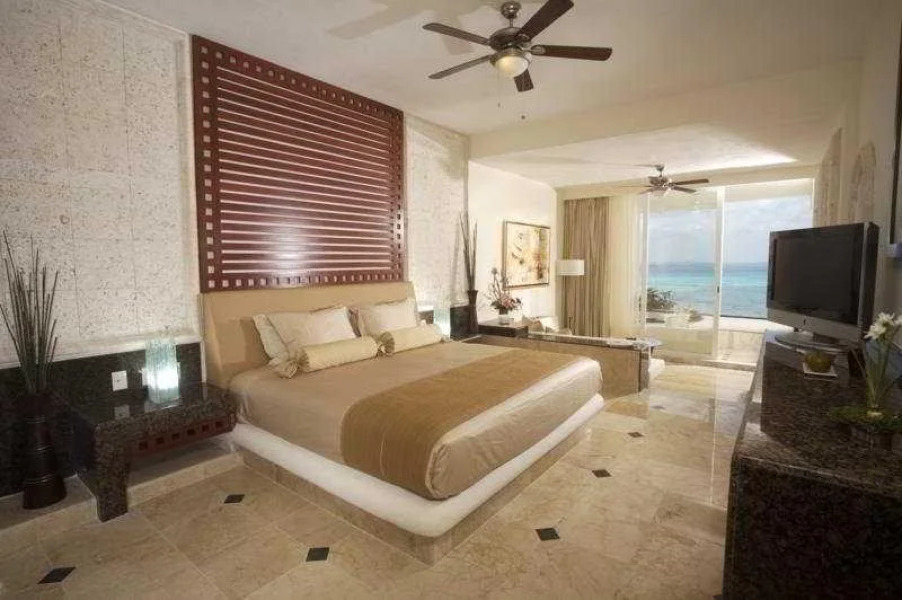 Unik Island Resort & Spa