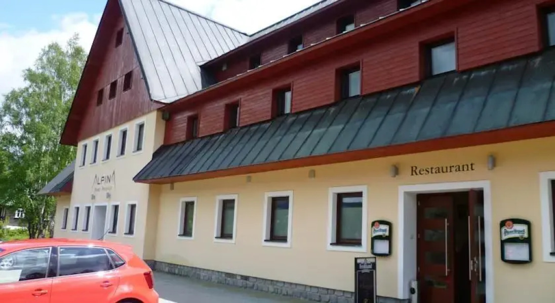 Hotel Alpina