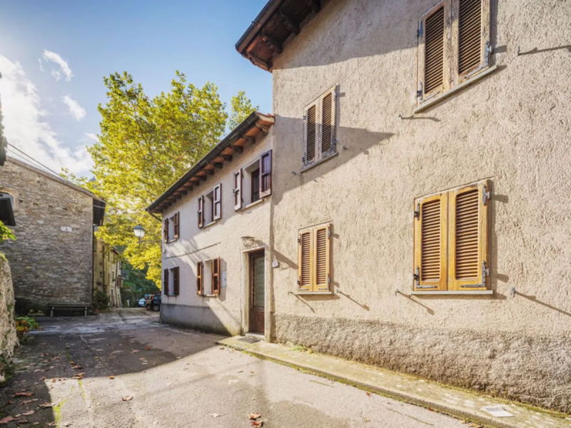 House Alessia Pietrasanta