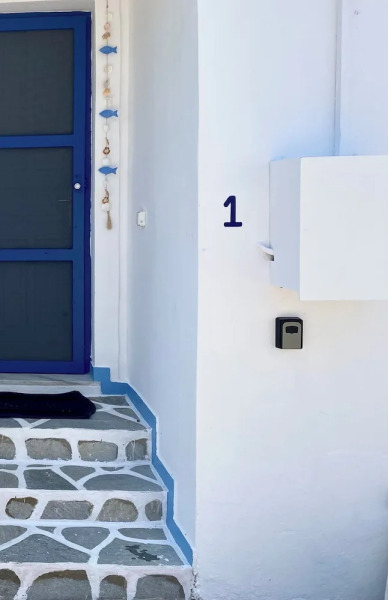 Amazing Blue Marsis Apartment in Paros