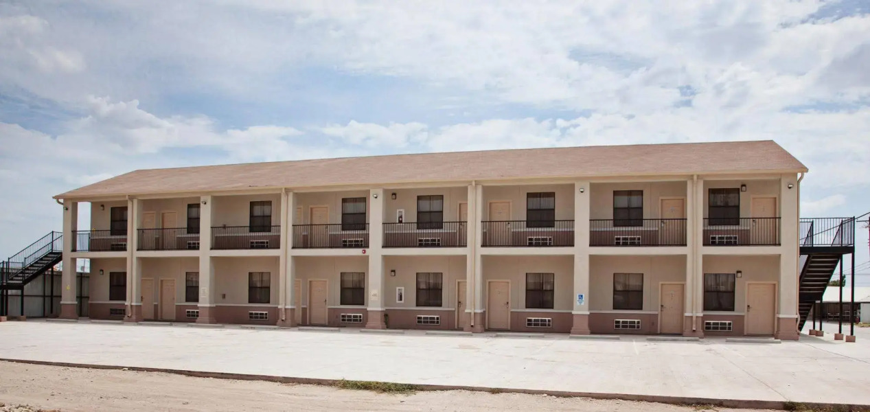 Big Lake Inn & Suites