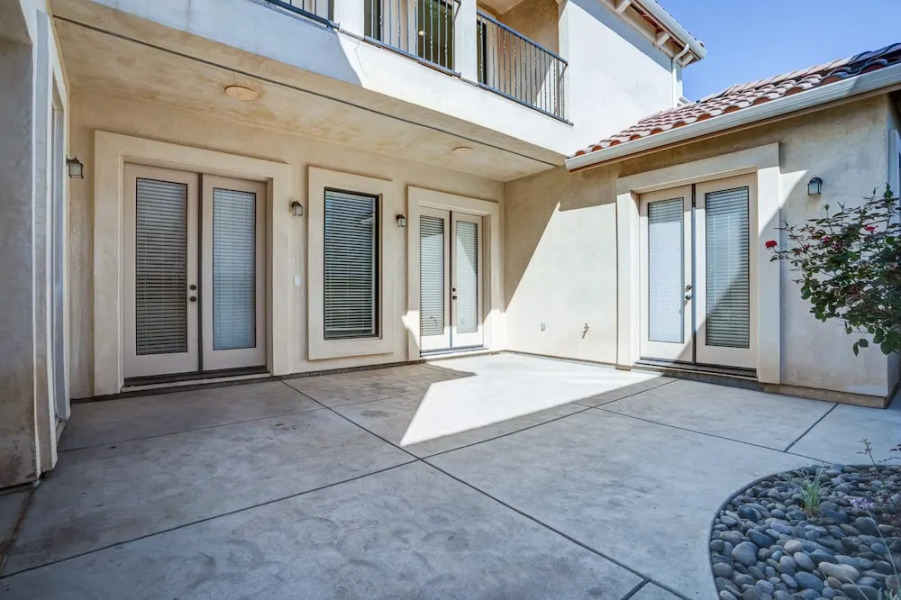 Green Hill Estate - Quiet Retreat