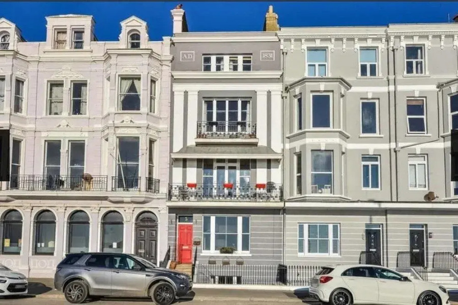St Leonards Seaside Apartment