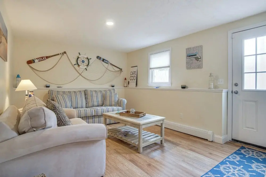 Near Beaches & Trails: Home in East Falmouth