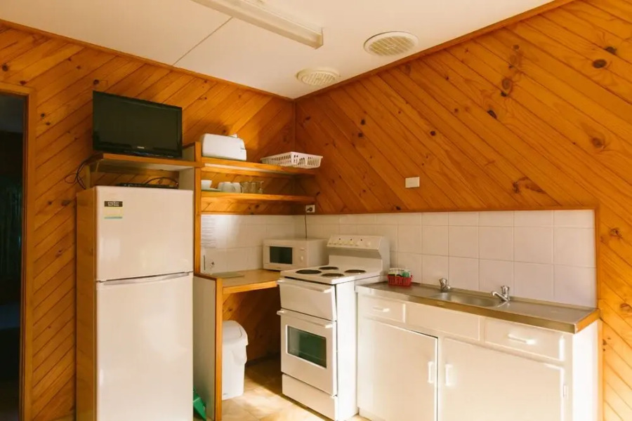 Wonboyn Cabins & Caravan Park